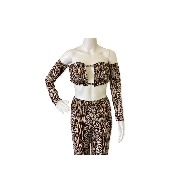 Brown Leopard Print Wide Leg Pants Set - Picture 3 of 7